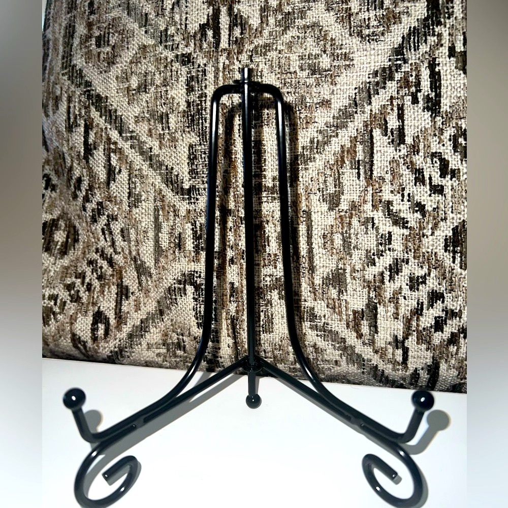 Bundle of 2 Iron Wallet, decorative plate, art display stands NWT - Picture 4 of 6
